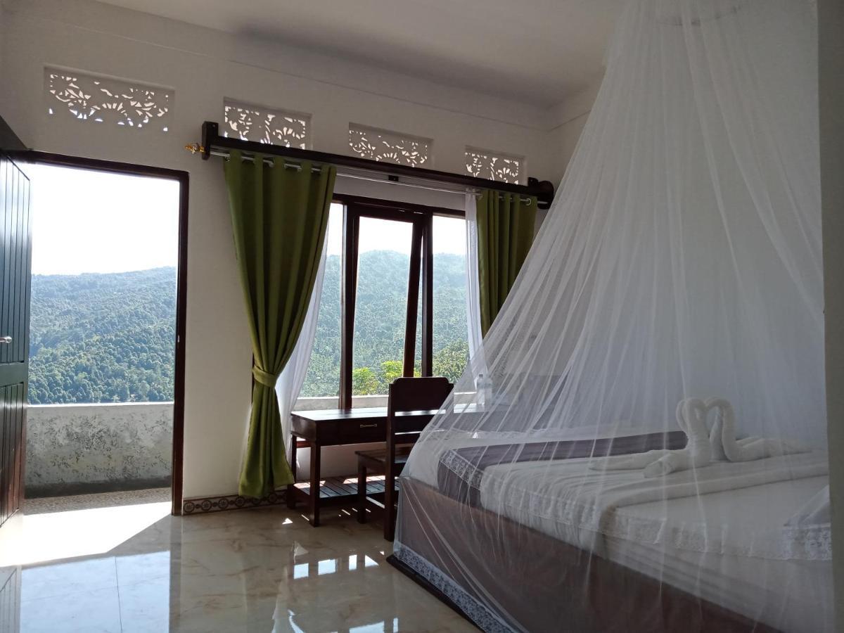 Aris Homestay&Warung Made Munduk Exterior foto
